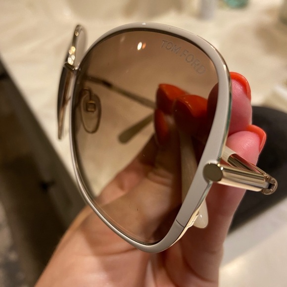 Tom Ford Sunglasses - Picture 3 of 5